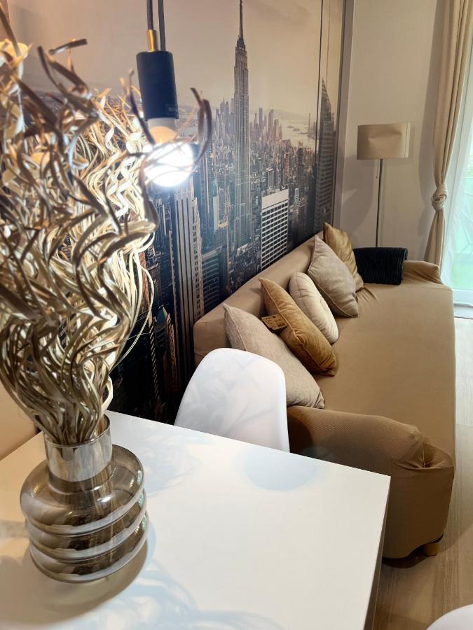דירות בודפשט Corvin Promenade Crystal מראה חיצוני תמונה